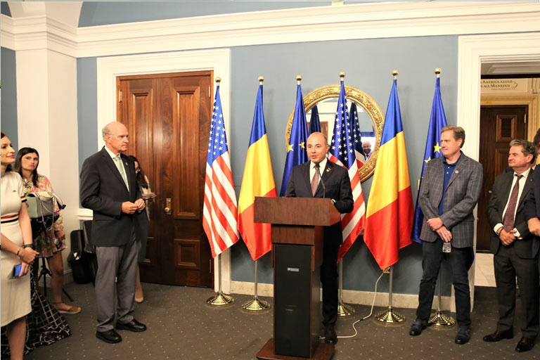 Romania Elogiata si Onorata  de către al 117-lea Congres al SUA si de către Senatul American