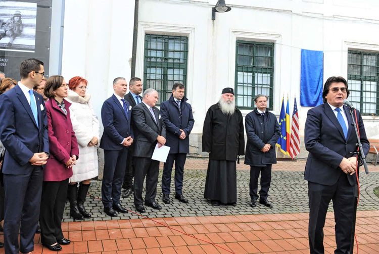 The Romanian-American Business Council co-sponsors the dedication of the presidential plaque in honor of the victims of the 1989 revolution in Timisoara